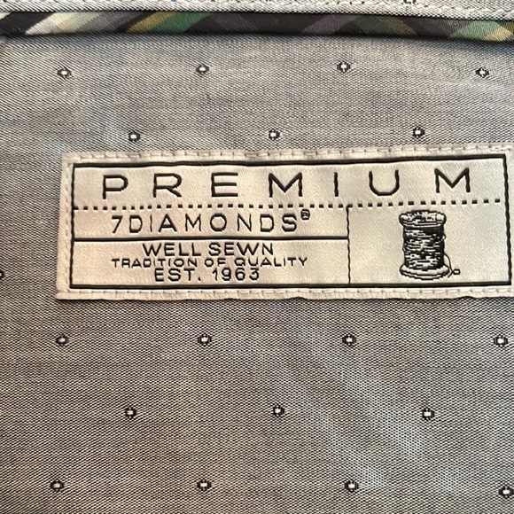 7 Diamonds dress shirt. New with tags. - Picture 3 of 5